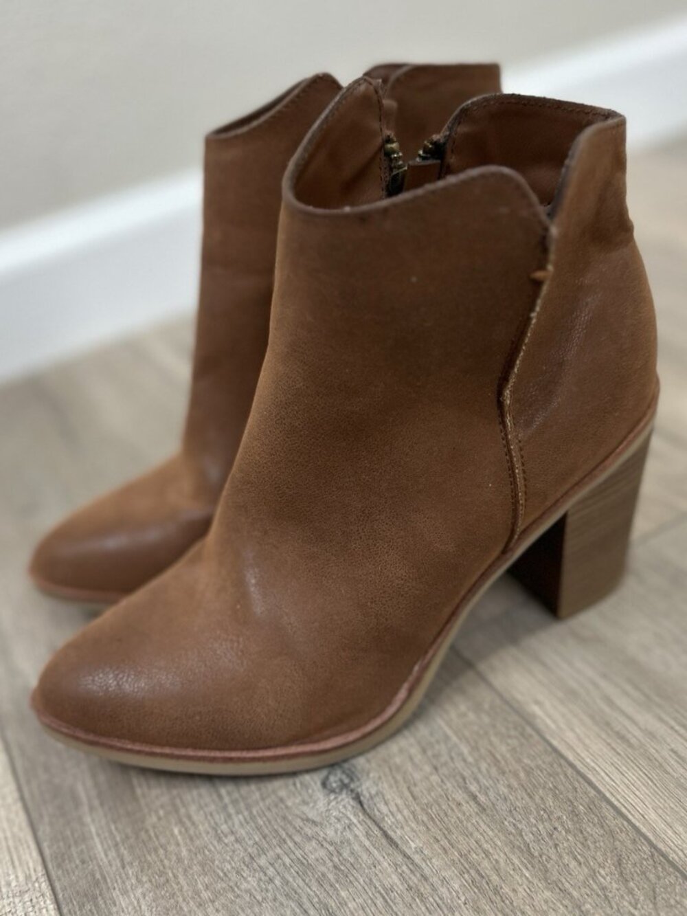 MIA Women’s Size 6.5 Brown Ankle Boots Block Heel Side Zip